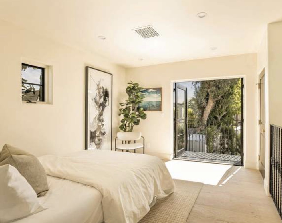McCadden Residence guest bedroom with balcony access